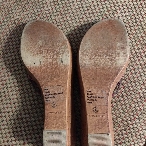 Shoes - Picture 2 of 2